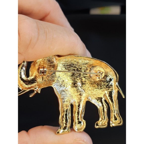 Vintage Gold Toned Elephant Brooch From Park Lane Jewellery - Picture 13 of 13